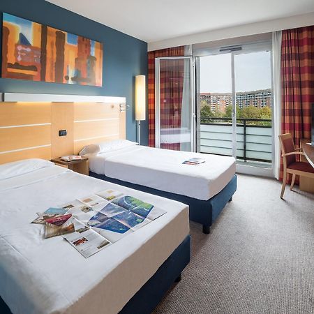 Idea Hotel Torino Mirafiori Bagian luar foto