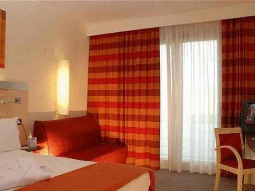 Idea Hotel Torino Mirafiori Bagian luar foto